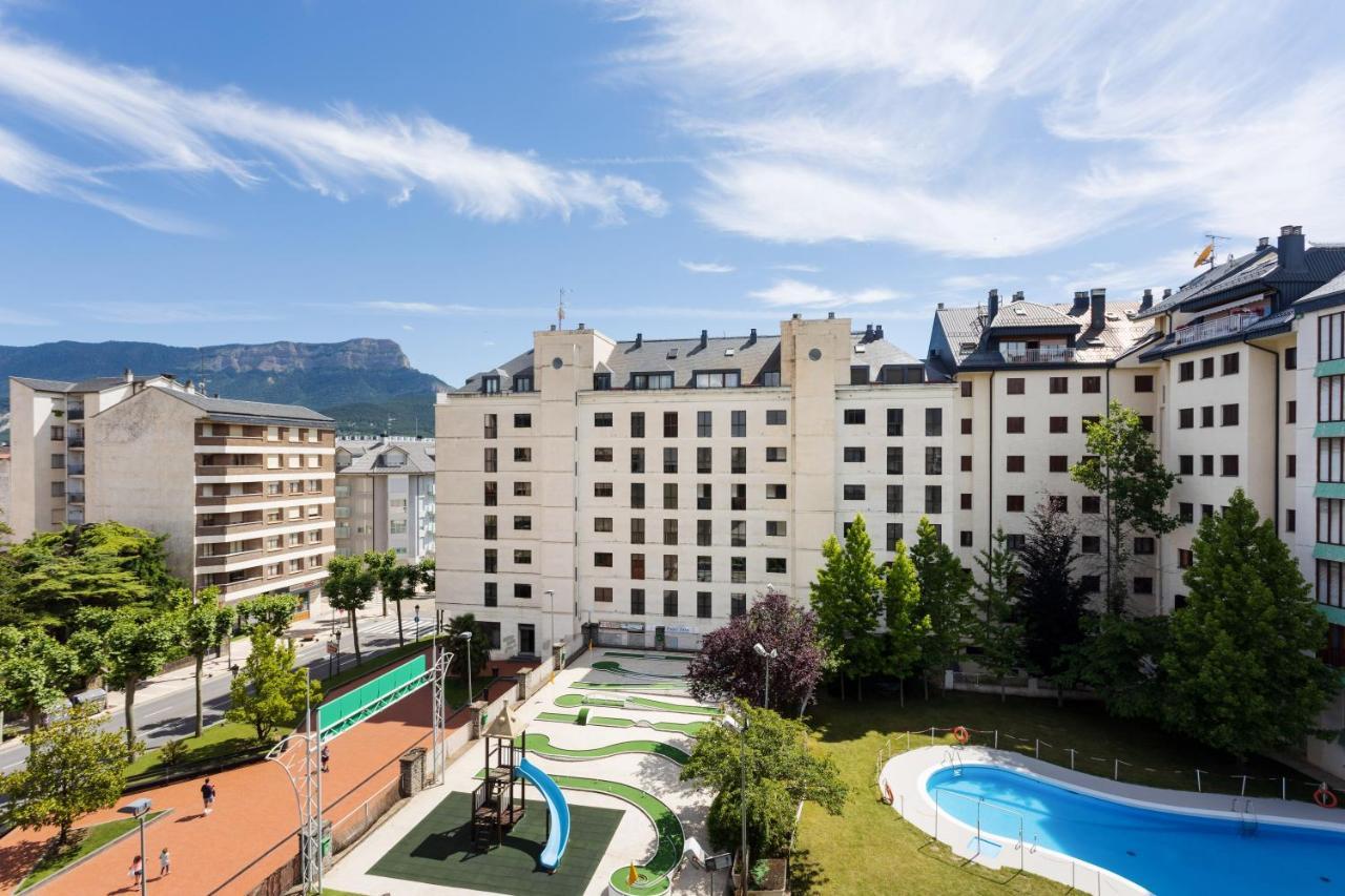 Gran Hotel De Jaca Exterior photo