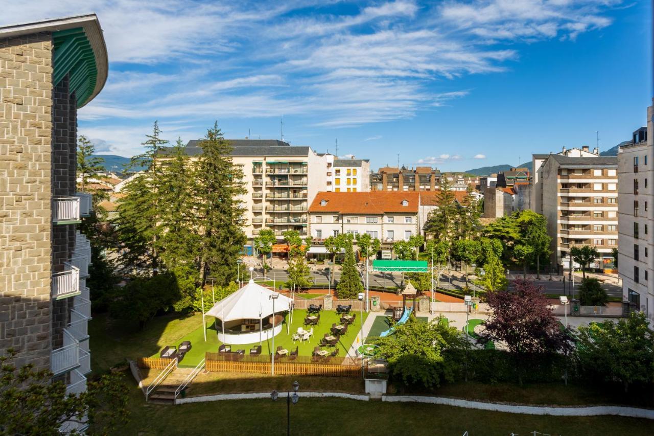 Gran Hotel De Jaca Exterior photo